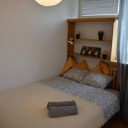 Ohmyhome - Sunny Apartment In City Center Warszawa Eksteriør billede