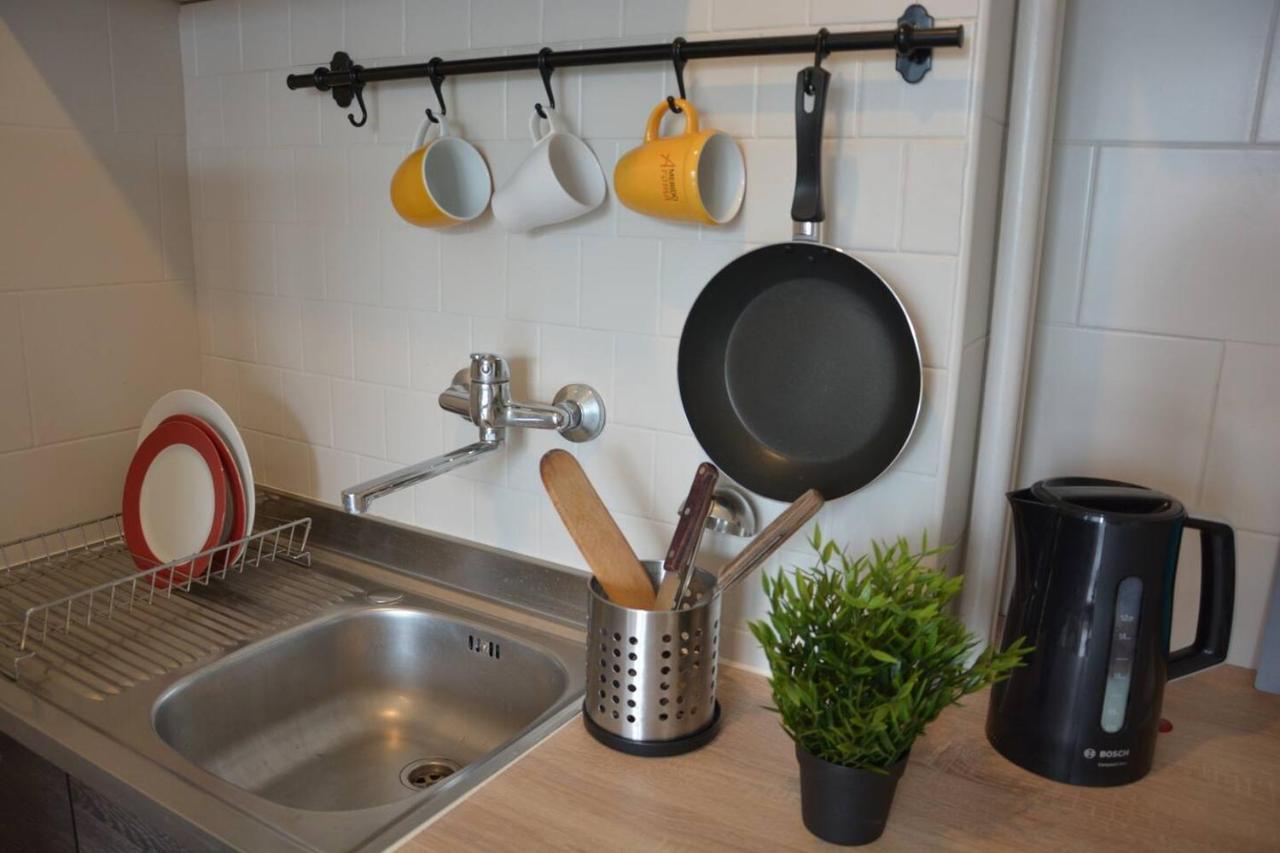 Ohmyhome - Sunny Apartment In City Center Warszawa Eksteriør billede