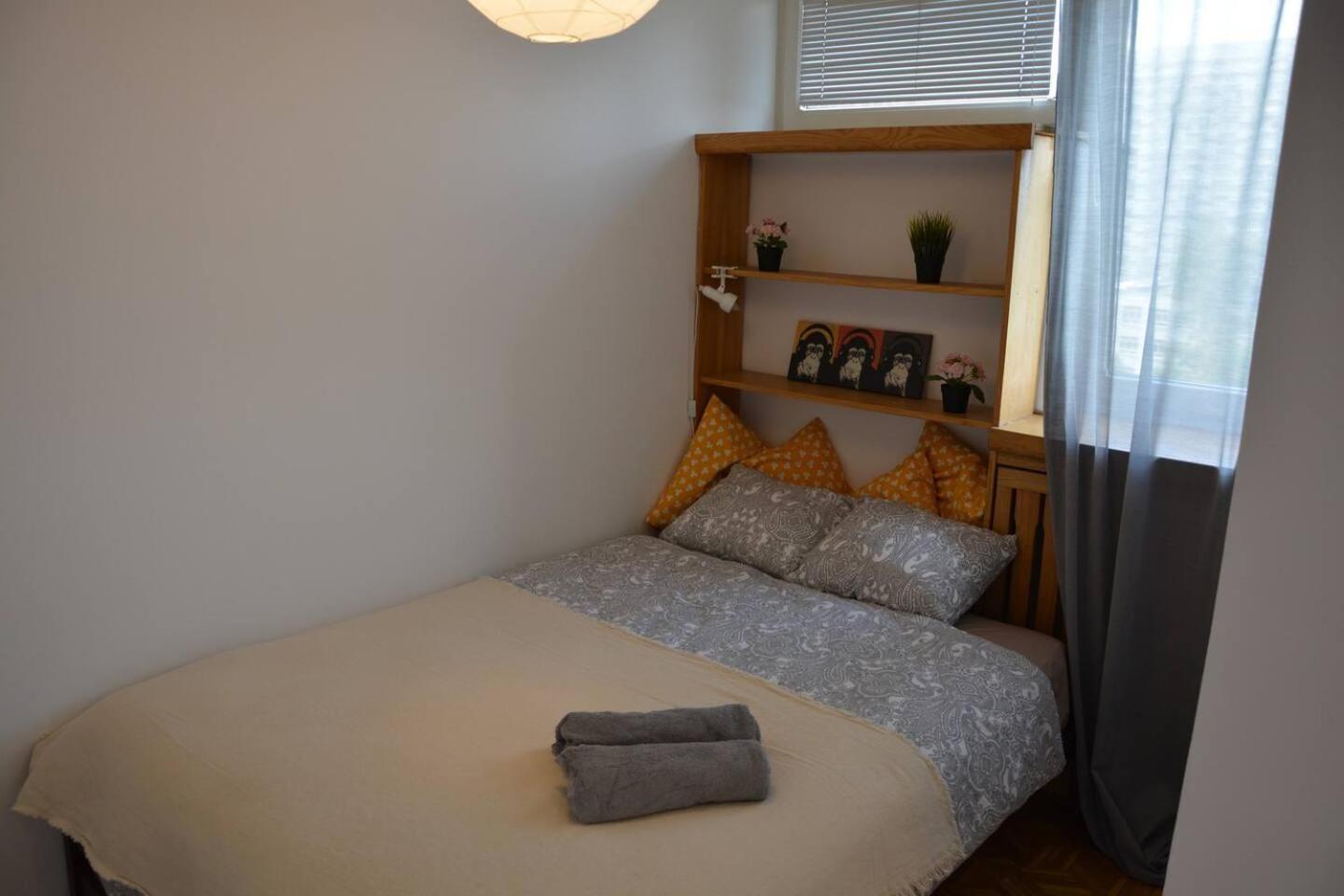 Ohmyhome - Sunny Apartment In City Center Warszawa Eksteriør billede